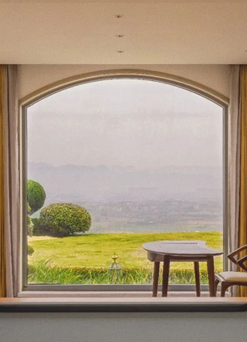 提升建筑领域节能标准，是实现碳达峰、碳中和目标的重要途径