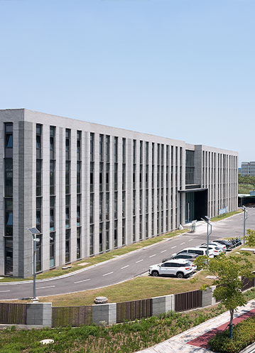 主动担责抗击风雨，甘于奉献精神可嘉————南京工厂员工抢险简报