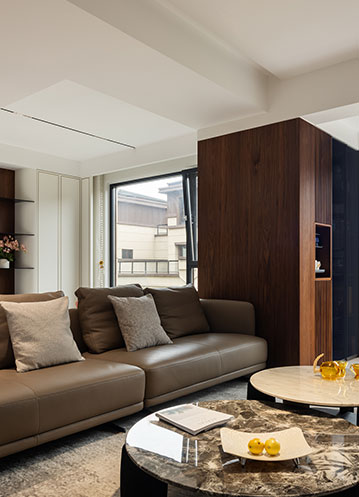 专家学者聚？谔教致躺ㄖ与低碳发展